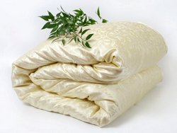 Лучшее, что может быть в Вашей постели — это шелковое одеяло