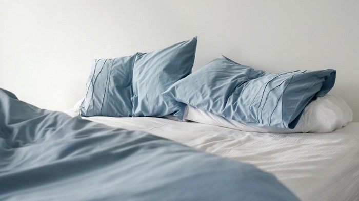 Ученые рассказали, что произойдет с человеком, если не стирать постельное белье раз в неделю