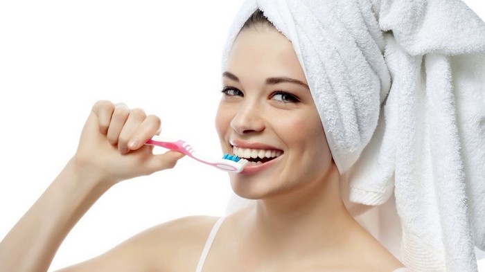 6 советов, которые помогут уменьшить чувствительность зубов
