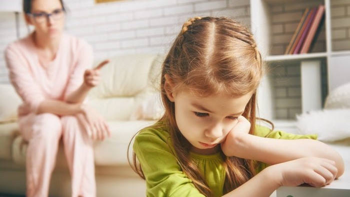 Как правильно ругать ребенка: 10 советов для родителей