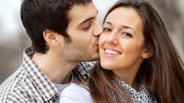 Измены — не всегда поцелуи с другой женщиной. 4 вида нефизических измен
