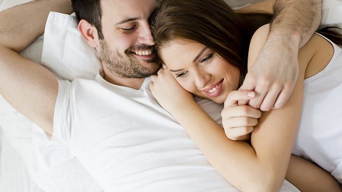 8 Вещей, которые делают перед сном счастливые пары