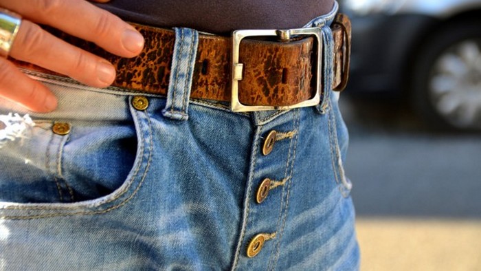 Как ухаживать за джинсами, чтобы они долго носились