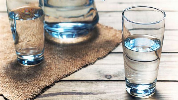 Сколько воды нам необходимо и как правильно ее пить?