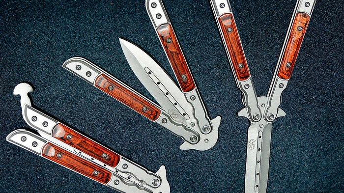 Как стоит выбрать выкидной нож: рукоятка, клинок, механизм