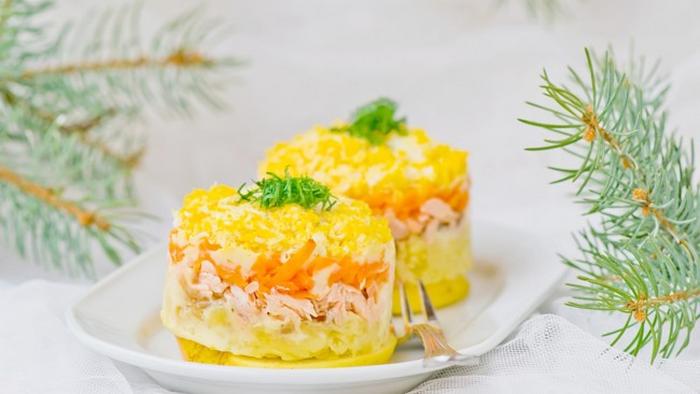 Салат Мимоза с лососем: праздничный рецепт на Новый год