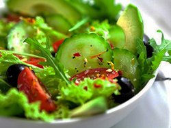 5 полезных весенних салатов (рецепты)