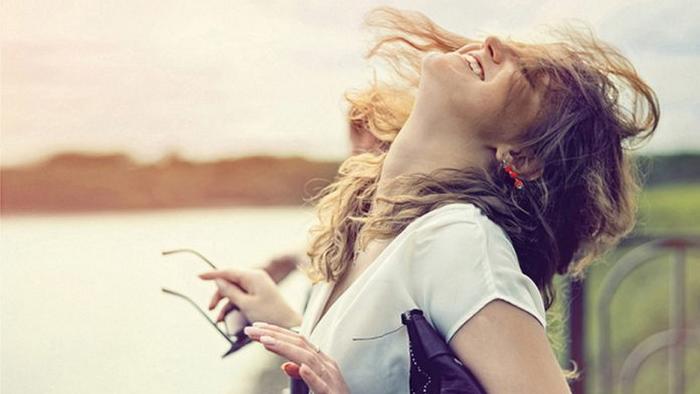 Счастливая женщина. 10 правил, которые помогут влюбиться в себя заново