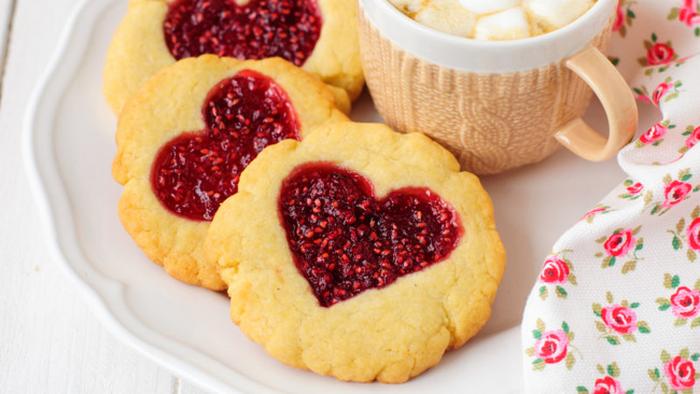 Печенье Сердечки с джемом на День святого Валентина