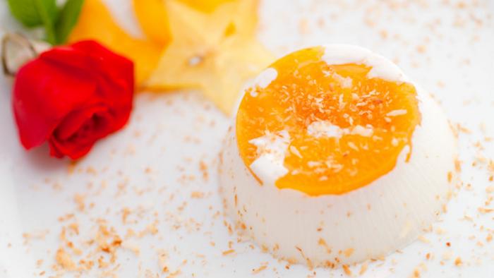Десерт на 8 Марта: нежная панна котта с апельсиновым желе