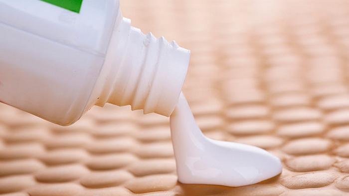 Нестандартное применение зубной пасты для наведения чистоты в доме
