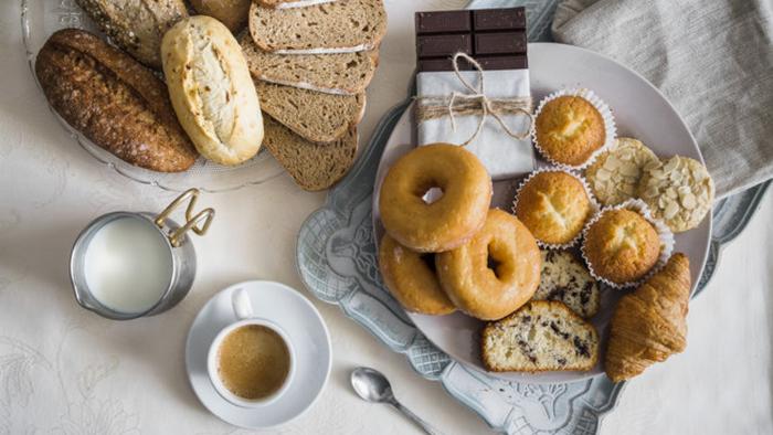 Основы правильного питания: нужно ли отказываться от шоколада, кофе и хлеба