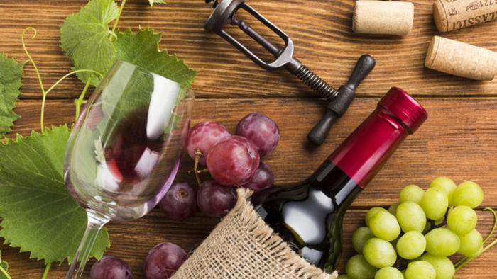 Как открыть вино без штопора: ТОП-5 проверенных способов