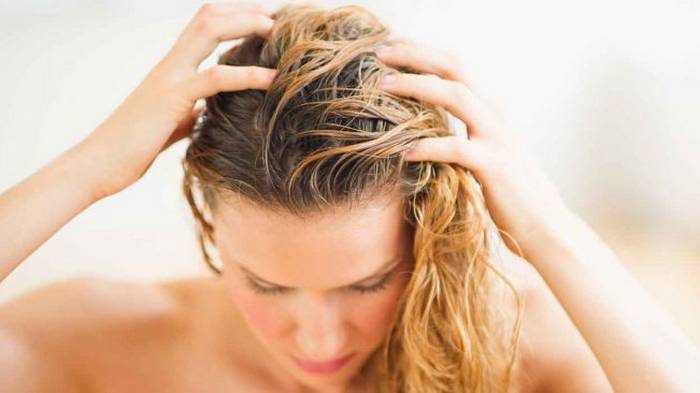 Советы трихолога: 5 причин ополаскивать волосы уксусом