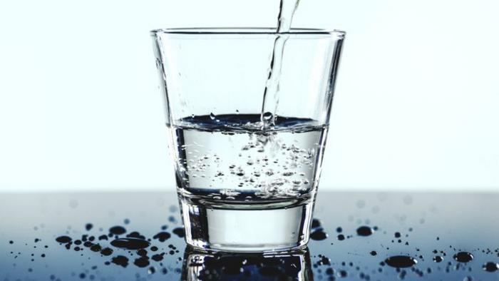 Сколько воды нужно пить в день на самом деле