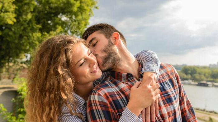 Психолог развеял четыре главных мифа про отношения мужчины и женщины