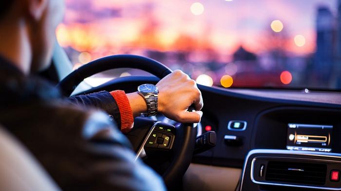 5 вредных водительских привычек, которые ускоряют износ автомобиля