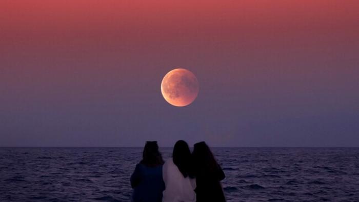 Лунное затмение и полнолуние 5 июля: что ни в коем случае нельзя делать
