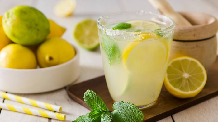 Как сварить освежающий домашний лимонад