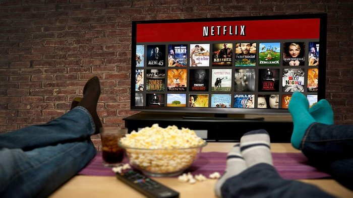 ТОП-12 лучших сериалов Netflix за 2020-й год