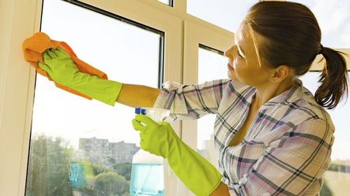 С этим раствором твои окна надолго сохранят свою первозданную чистоту