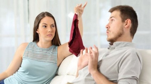 5 причин, почему большинство мужей изменяют, но от своих жен не уходят