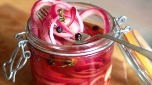 Как быстро замариновать лук