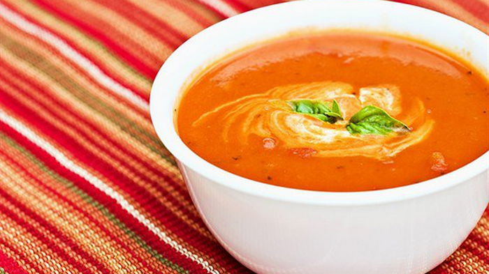 Как приготовить постный томатный суп с базиликом