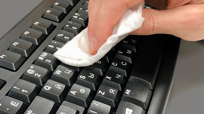 Как самостоятельно почистить клавиатуру ноутбука (видео)