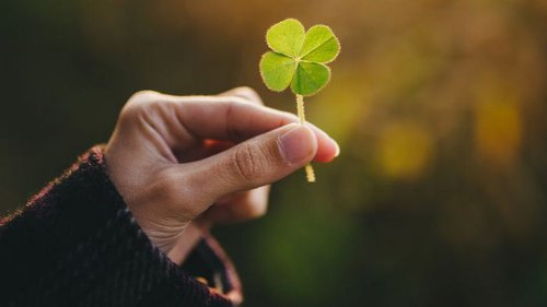 Зеркальная дата 04.04.2021: что делать и как загадывать желание