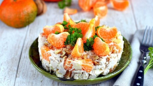 Как приготовить куриный салат с мандаринами