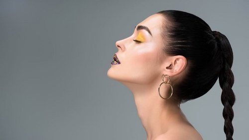 Что ежедневно делают балерины, чтобы сохранить точеную линию нижней части лица