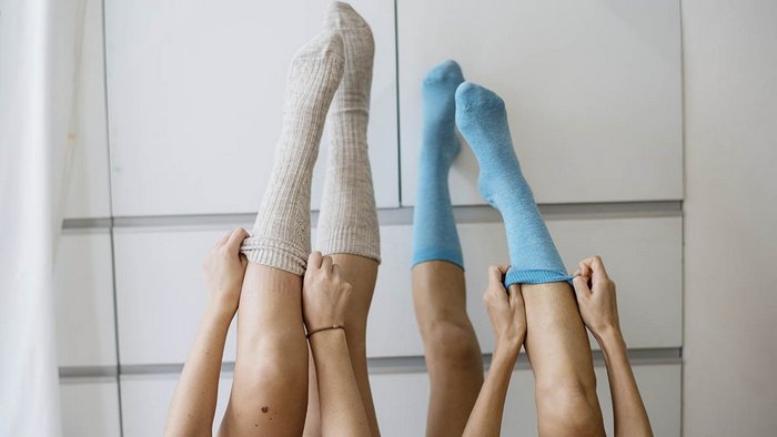 Что будет, если натягивать носки перед сном и не снимать всю ночь