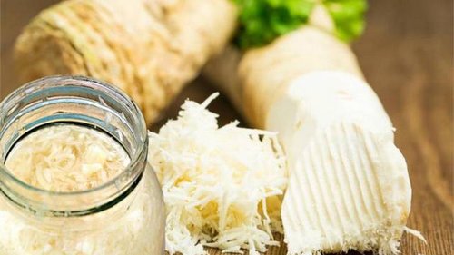 Хрен — идеальная пища для мозга, сердца и костей. Как его правильно есть