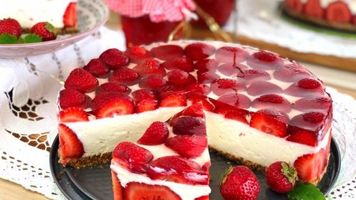 Рецепт творожного десерта без желатина с клубникой