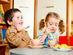 Питание ребенка: что значит общий стол?