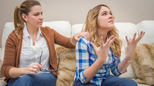 Нужно ли делить родительский дом с сестрой, что не появлялась на горизонте двадцать пять лет