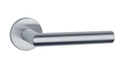 Дверная фурнитура в 