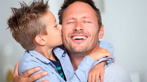 Папам жизненно важно проводить время с детьми. Вот почему