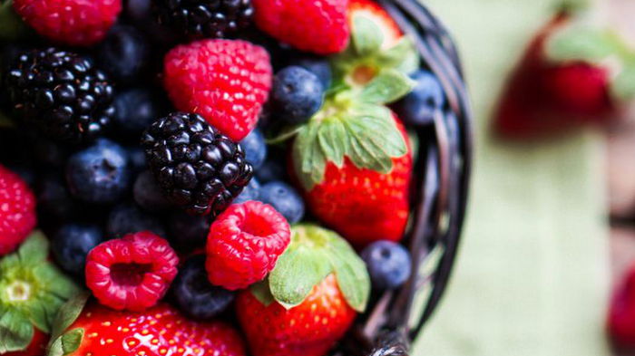Топ-5 летних ягод для похудения