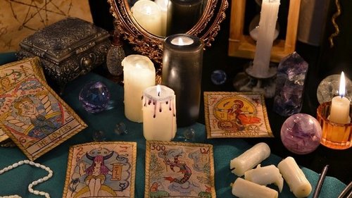 Эзотерик на пенсии находит подклады, будто заправская ищейка