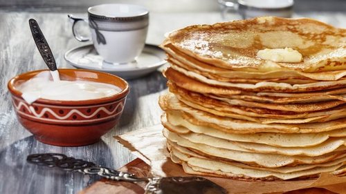 Почему блины на майонезе никогда не рвутся, хоть выпекаю на сухой сковороде