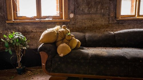 Советская мебель, которую нужно холить и лелеять, а не выбрасывать