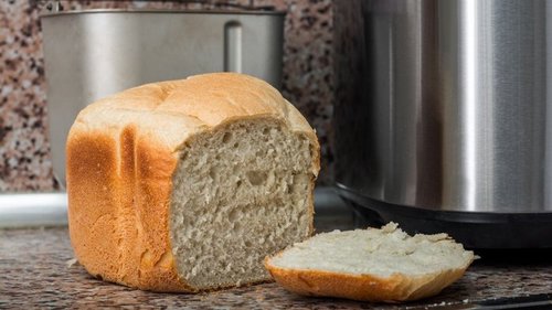 Мама засунула в морозилку буханку хлеба, объясняю, зачем так делать