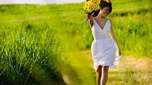 Как по одежде легко узнать счастливую женщину: 5 основных отличий