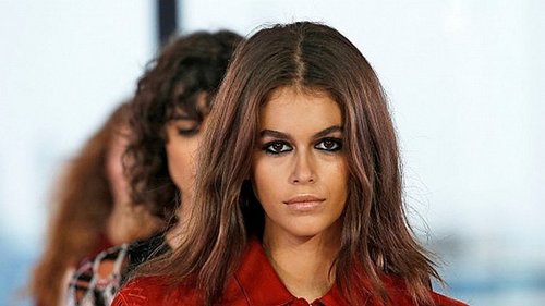 5 самых модных оттенков волос этого лета