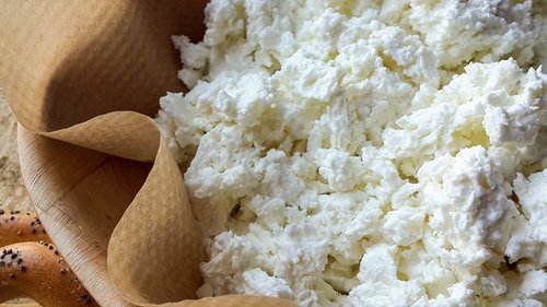 Чем опасен для организма обезжиренный творог