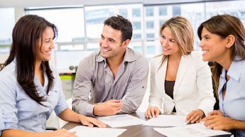 12 простых фраз, которые позволят моментально расположить к себе окружающих