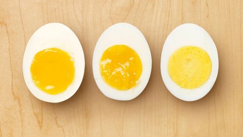 Лайфак: как сварить яйца, чтобы скорлупа с них слетала
