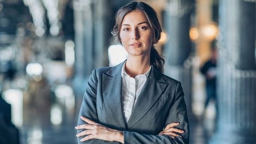 9 признаков сильной женщины